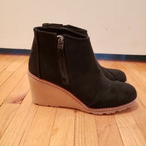 SOLD TOMS avery wedge bootie
